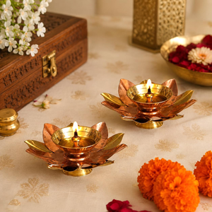 Ensemble de 2 lampes à huile décoratives en laiton en forme de fleur de lotus dorée pour Pooja Mandir Diwali Aarti Temple domestique Décoration de festival - Product Image 6