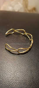 Brazalete de latón ajustable de Aura dorada Brazalete abierto hecho a mano para mujer elegante y moderna Moda diaria - Product Image 6