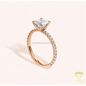 Anillo de Compromiso Solitario con Diamante Moissanite de Corte Radiante en Oro Amarillo de 14K con Banda Pavé, Anillo de Promesa, Aniversario de Bodas para Mujer - Product Image 2