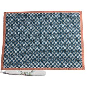 Serviettes en coton imprimées modernes de qualité hôtelière 60x60cm, durables, réutilisables, écologiques pour les restaurants et les repas à domicile - Product Image 1