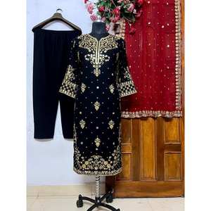 Conjunto de Fiesta de Diseñador, Top y Pantalón, Talla XL - Atuendo Elegante y con Estilo - Product Image 1