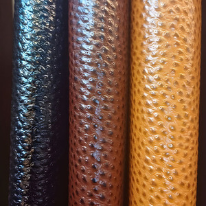 Simili cuir imprimé texturé effet roche exquis pour la confection de sacs à main de luxe, ceintures, chaussures, projets en cuir, bricolage, décoration intérieure, artisanat et design - Product Image 1