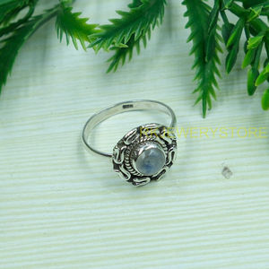 Anillo de Piedra Lunar Arcoíris Fuego Azul Natural, Plata de Ley 925, Hecho a Mano, Diseño Único, Anillo de Piedra Lunar para Mujer - Product Image 2