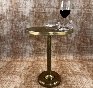 Table de bar ronde de style vintage, plateau lisse, base sur pied solide, design peu encombrant, construction durable, idéale pour les espaces de vie élégants - Product Image 5