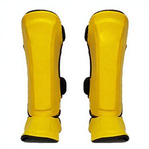 Protège-tibias de boxe en néoprène jaune avec fermeture auto-agrippante pour adultes – Équipement de sport protecteur léger et élastique - Product Image 1