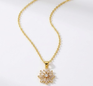 Collar con Colgante de Diamante Starburst, Oro Sólido de 14K, Diamante Cultivado en Laboratorio, Collar con Dije de Rayos de Sol, Joyería Delicada para Uso Diario, Regalo para Ella - Product Image 1