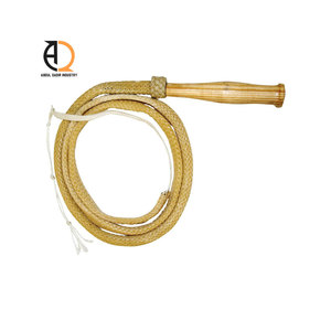 Fouet de boucher long en cuir tressé - Product Image 1