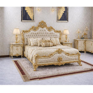 Ensemble de meubles de chambre à coucher luxueux et artisanal de style impérial, lit king size royal, lit en teck de dernière génération avec table de chevet design, California - Product Image 1