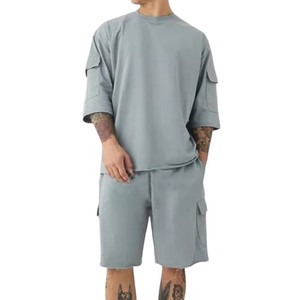 Ensemble short et t-shirt respirant à manches courtes, nouveau design pour homme, logo personnalisable, 100% coton, style streetwear été. - Product Image 4