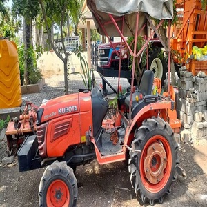 Tracteur compact Kubota B2420 offrant des performances puissantes pour l'agriculture, l'aménagement paysager, la construction, tracteur diesel, prix de gros - Product Image 1