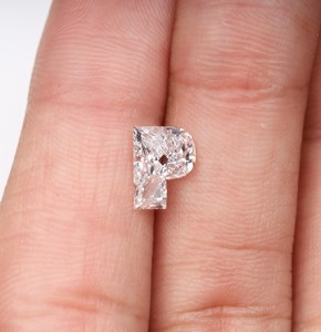 2.00 Carat <b>Alphabet</b> P Cut VVS Clarity White DEF Color Loose Lab Grown CVD Diamonds Letter Diamond For Custom Shape Pendant - Product Image 2
