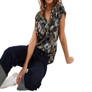 Blusa de Crepé Negra de Manga Corta para Mujer, Ligera, Transpirable, Elegante, Informal, para Oficina, Top de Moda de Verano - Product Image 1