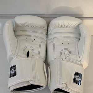 Gants de kick-boxing TWINS personnalisables de haute qualité, en cuir PU, avec rembourrage épais, respirants, couleur et logo personnalisés, unisexe - Product Image 4