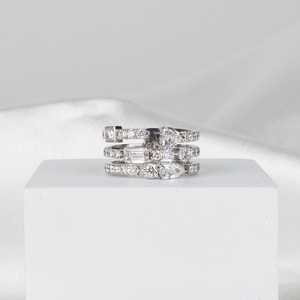 แหวนมอสซาไนต์ทรงต่างๆ หลายแบบ ประดับสามแถวเต็มวง ดีไซน์โรแมนติก ทำจากเงินแท้ 925 เหมาะเป็นของขวัญสำหรับแฟนสาว - Product Image 2