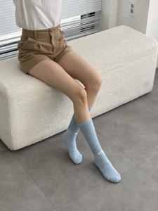 Calcetines Deportivos de Moda Coreana, Marca AEND, para Mujer, Hechos de Algodón Peinado - Product Image 4