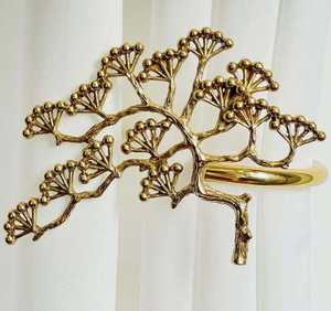 Crochets et attaches de rideaux automatiques en laiton robustes, écologiques et durables, avec taille et longueur personnalisables pour la décoration intérieure - Product Image 5