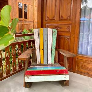 Silla mecedora artesanal hecha de madera de barco recuperada, multicolor original, muebles vintage para interiores y exteriores - Product Image 2