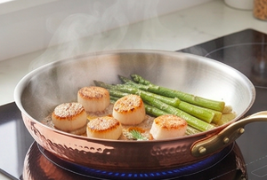 Copper Paella <b>Pan</b> With Lid Handmade Hammered Finish Zinc Alloy <b>Handle</b> For Gas Use And Induction Cookers Use - Product Image 4