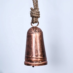 Cloche de porte principale suspendue en métal, fabriquée à la Main, classe, avec finition en cuivre rustique Vintage pour la décoration de porte principale, meilleur prix - Product Image 1