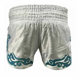Shorts de boxe Muay Thai pour femmes de haute qualité personnalisés, extensibles, respirants, séchage rapide, 100% polyester - Product Image 3