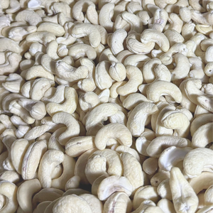 Nueces de Anacardo Crudas de Fábrica en Vietnam, WW180, WW240, WW320, LP, WS, Nueces de Anacardo Crudas a Granel, Requisitos OEM y ODM para Clientes - Product Image 1