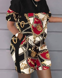 Conjunto de dos piezas informal de pantalones cortos de manga corta a la moda para mujer al por mayor, trajes para mujer - Product Image 4