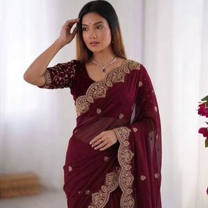 Sari de seda georgette suave y pesado para mujer con bordado C Pallu y borde con trabajo Zari, hecho en India - Product Image 1