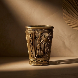 Support à stylos et pot de fleurs Dhokra en laiton, motif danseuse tribale, organisateur de bureau en métal fait main, décoration indienne traditionnelle - Product Image 3