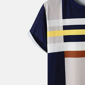 T-shirt pour homme coupe moderne |   Double couture durable |   Hauts polyvalents pour un usage quotidien |   Tissu au toucher confortable et de qualité supérieure - Product Image 6