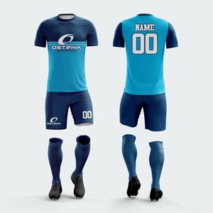 Uniforme de Fútbol Personalizado 2026, Camiseta de Manga Corta Unisex, Impresión por Transferencia de Calor en la Parte Delantera, Traje de Fútbol Transpirable, 100% Poliéster - Product Image 4