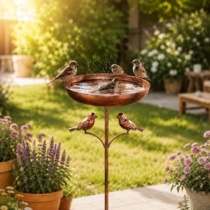 Bain d'oiseaux élégant en cuivre pour la décoration de patio et de jardin, écologique, fait main, moderne, extérieur, embellisseur naturel de l'espace extérieur, abreuvoir pour oiseaux - Product Image 2