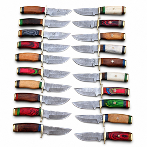 Cuchillo de Caza Burraq Personalizado, Hecho a Mano, OEM, de Acero de Damasco, con Punta de Gota, Mango de Madera Azul, 9 Pulgadas, Hoja de 0.5mm, para Camping y Actividades al Aire Libre - Product Image 4