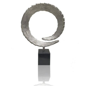 Objet de décoration élégant en argent, table ronde au design moderne et raffiné, de haute qualité, pour la maison ou le bureau contemporain, provenant d'Inde. - Product Image 1