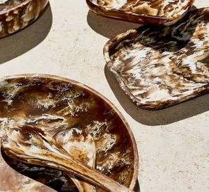 Assiette de service élégante en résine écologique, résistante au lave-vaisselle, de qualité alimentaire, faite à la main, motif personnalisé, pour salade et crème glacée - Product Image 2