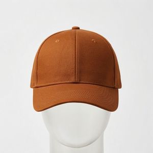 Gorra de béisbol marrón óxido lisa, estilo casual y moderno para mujer, de algodón, ajuste personalizado, tendencia para caballeros. - Product Image 1