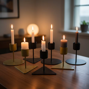 Juego de Portavelas Metálicos Modernos con Base Triangular, Candelabros Geométricos en Dorado y Negro para Decoración de Mesa, Venta al Por Mayor B2B - Product Image 5