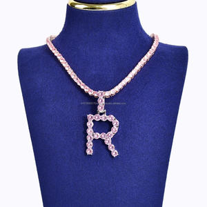 Collar con colgante de letra personalizada de diamante de laboratorio de lujo con diseño de letra F con incrustaciones y cadena de tenis brillante para venta al por mayor - Product Image 1