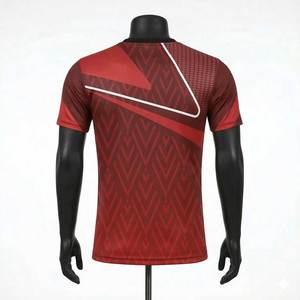 เสื้อผ้ากีฬาผู้ชายพิมพ์ลายแบบซับลิเมชั่นสั่งทำพิเศษ แขนสั้น แห้งเร็ว ระบายอากาศได้ดี คุณภาพพรีเมียม ผลิตในปากีสถาน ผ้าฝ้าย 100% - Product Image 3