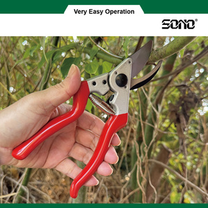Tijeras de Podar SONO G6067 de Grado Industrial, Duraderas, con Mango de Plástico de Agarre Suave y Hoja Metálica Cromada con Revestimiento Plástico - Product Image 3