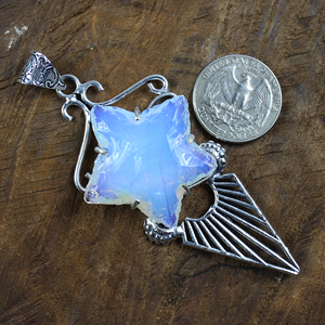 Pendentif en opale sur un collier en laiton plaqué argent sterling fait main avec étoile, bijoux unisexes pour toutes les occasions - Product Image 4
