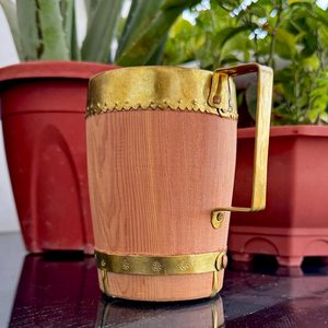 Taza de Cerveza de Madera Estilo Vintage, Hecha a Mano, Taza de Cerveza de Madera con Asa Resistente para Pub, Taberna, Restaurante - Product Image 1