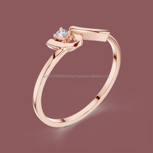 Bague de fiançailles solitaire en argent 14K avec pierre centrale CZ Bagues de diamant élégantes - Product Image 1