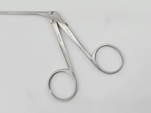 Pinzas Introductoras de Tubos de Ventilación Storz Leivers ENT 5-1/4, Instrumento Quirúrgico para Oído, Pinzas para Inserción de Tubos de Miringotomía de Vaslcare - Product Image 3