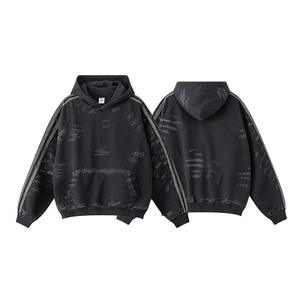 Sweat à capuche oversize vintage noir délavé pour homme, couleur anthracite, imprimé rayé et effet usé - Product Image 2