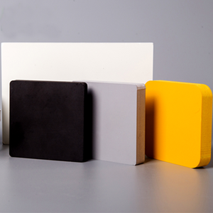 Letras de PVC Ecológicas del Fabricante, Resistentes al Agua, Impresas con Protección UV, de 5mm-18mm, Rígidas, para Grabado CNC, Moldeo y Corte de Plástico - Product Image 5