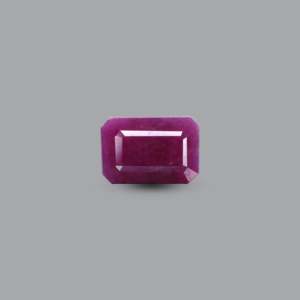 7.9 Carat Natural African Ruby Oval Cut Loose Gemstone for Fine Jewelry - Product Image 1