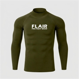 เสื้อคอมเพรสชั่นแขนยาวสีเขียวมะกอกสำหรับผู้ชาย ยี่ห้อ Flair คอเต่า แห้งเร็ว ทรงเข้ารูป สปอร์ต เหมาะสำหรับใส่เป็นเสื้อชั้นใน - Product Image 2