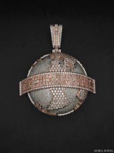 Colgante de Plata de Ley 925 con Baño de Oro Rosa y Moissanita, Sin Níquel ni Plomo, para Amantes de la Moda y el Hip Hop - Product Image 4