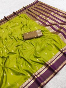 Indian Traditional Ethnic Banarasi Silk <b>Saree</b> with Zari Weaving Work for Wedding Occasion and Festive Function for Women Outfit - Product Image 3
