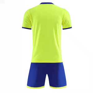Uniforme de pickleball respirant de haute qualité pour hommes avec logo personnalisé imprimé, prêt pour l'été, 100 % polyester, séchage rapide, léger - Product Image 2